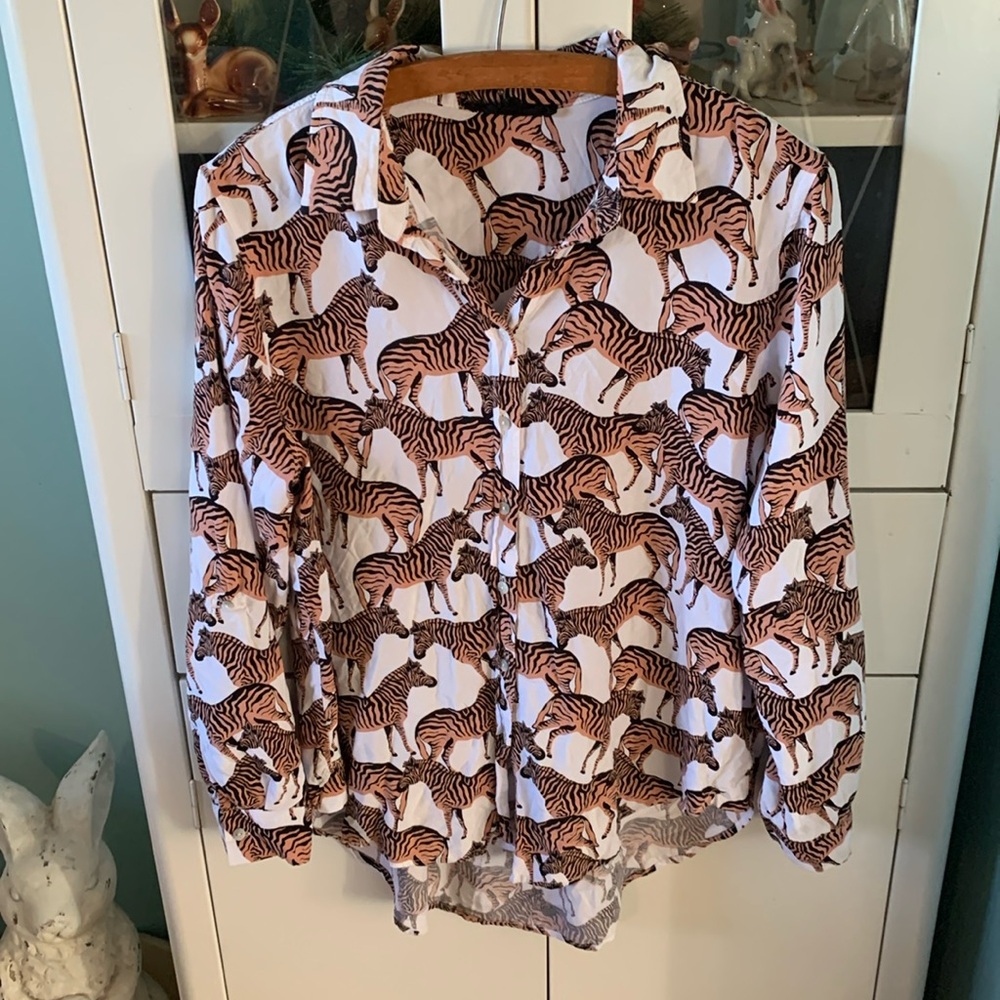 Jane + Delancey sz L zebra button down shirt euc